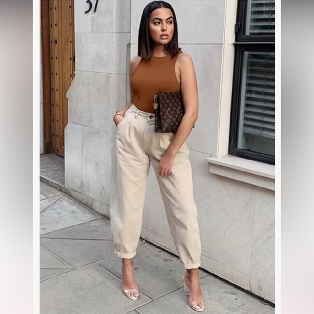 Reoria Sleeveless Brown Bodysuit